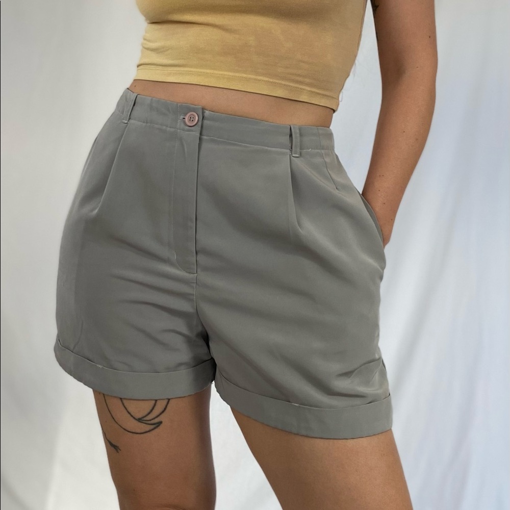 {SOLD} Lightly preloved gray American Apparel high rise shorts - Picture 1 of 7